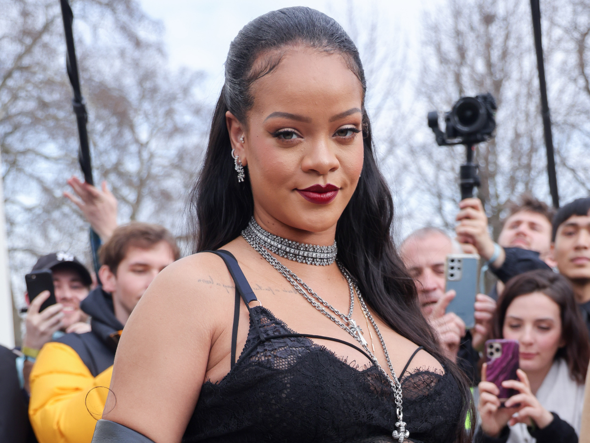 Rihanna: H viral εμφάνιση μόνο με…εσώρουχα