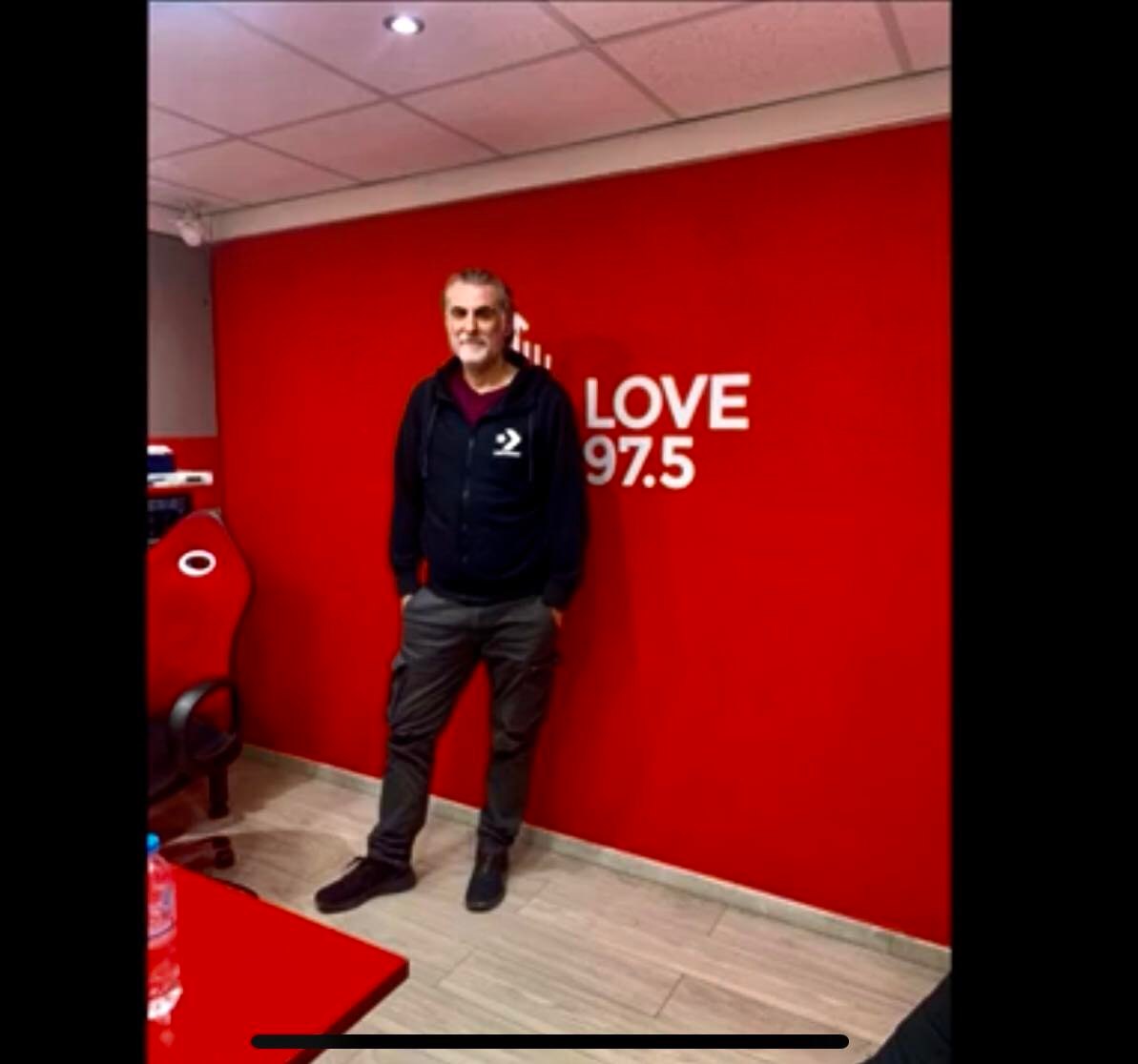 LOVE 97.5 Συνέντευξη Φίλιππος Πλιάτσικας στον Βασίλη Ιωάννου