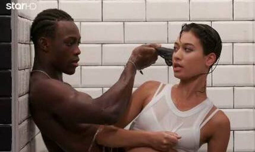GNTM: Πανικός στο Twitter από τη φωτογράφηση με τα βρεγμένα μπλουζάκια