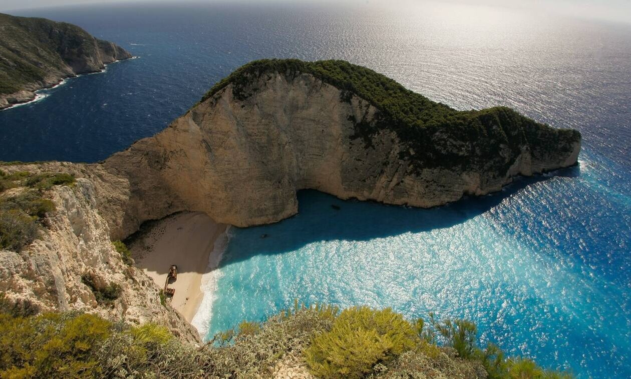 Λέκκας για το Ναυάγιο της Ζακύνθου: Εισηγηθήκαμε την προσέγγιση της παραλίας μόνο από τη θάλασσα