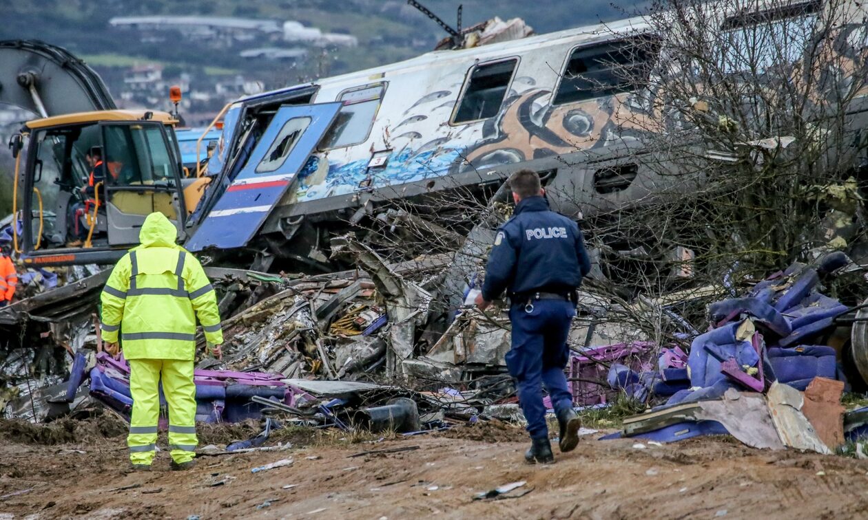 Τέμπη: Ραγίζει καρδιές 8χρονος - «Μισώ τη μαμά μου γιατί μπήκε σε αυτό το τρένο»