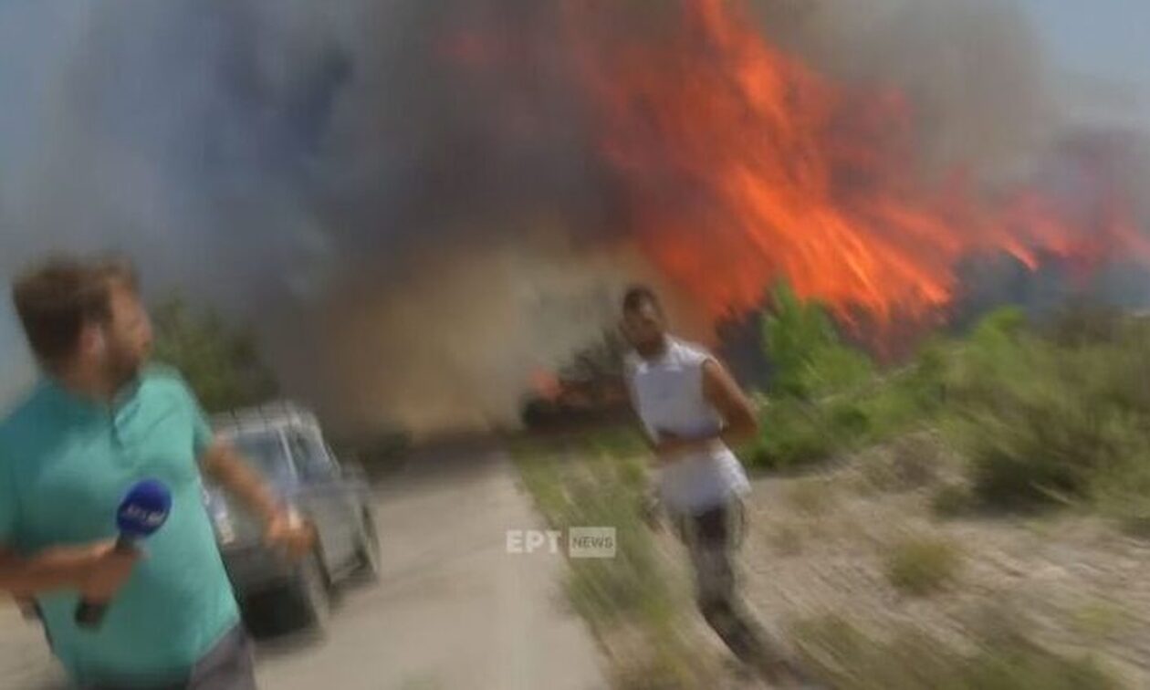 Φωτιά στη Ρόδο: Η στιγμή που συνεργείο της ΕΡΤ απειλείται από την πύρινη λαίλαπα