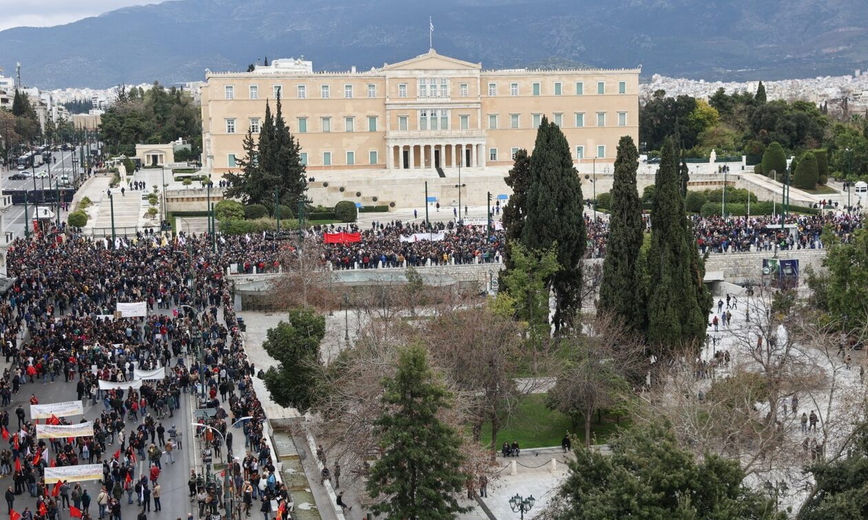 Απεργία ΑΔΕΔΥ: Σε απεργιακό κλοιό σήμερα η χώρα – Πώς θα κινηθούν τα μέσα μεταφοράς