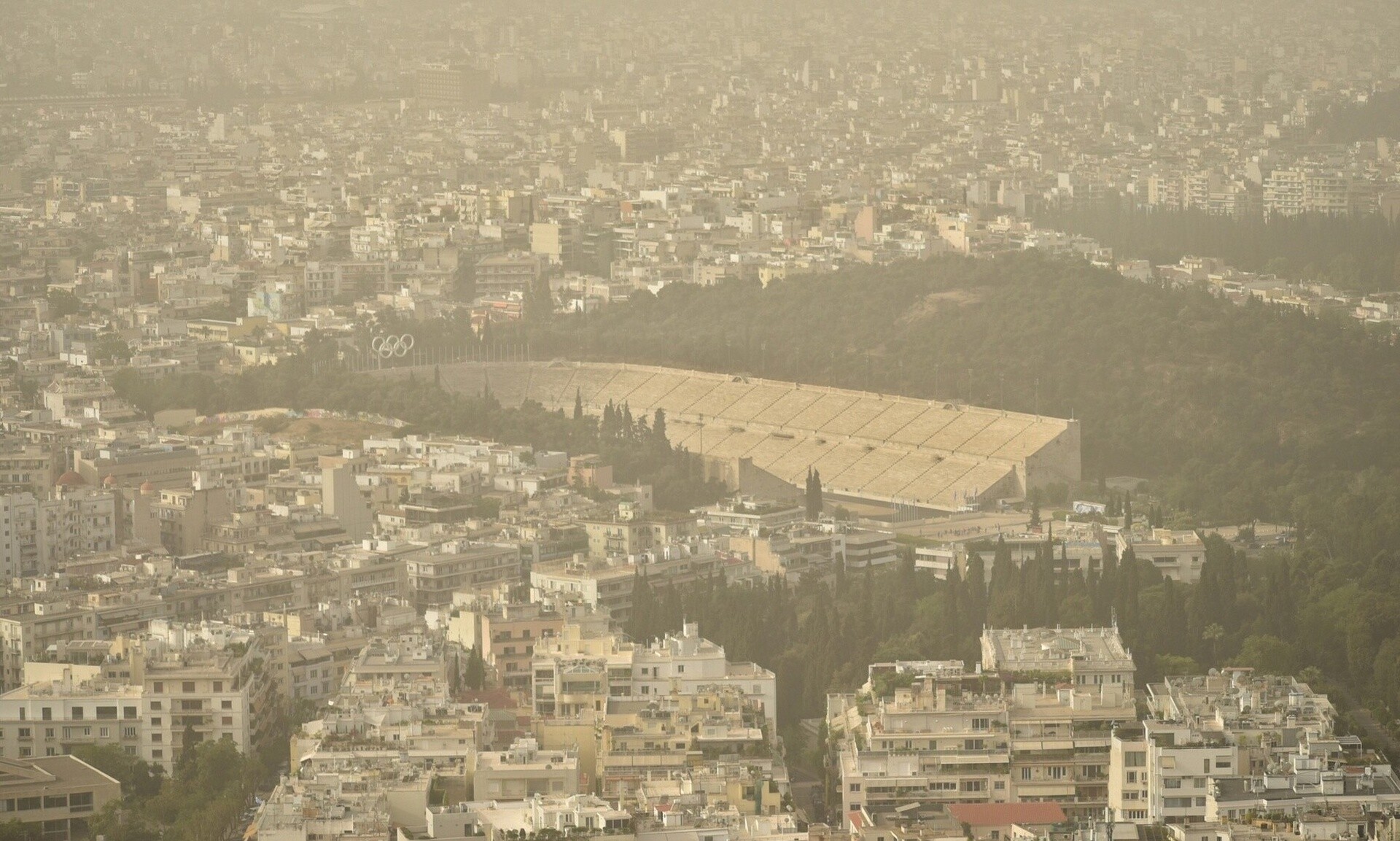 Παγώνη για αφρικανική σκόνη: Μετακινήσεις μόνο με μάσκα - Οι οδηγίες στις ευπαθείς ομάδες