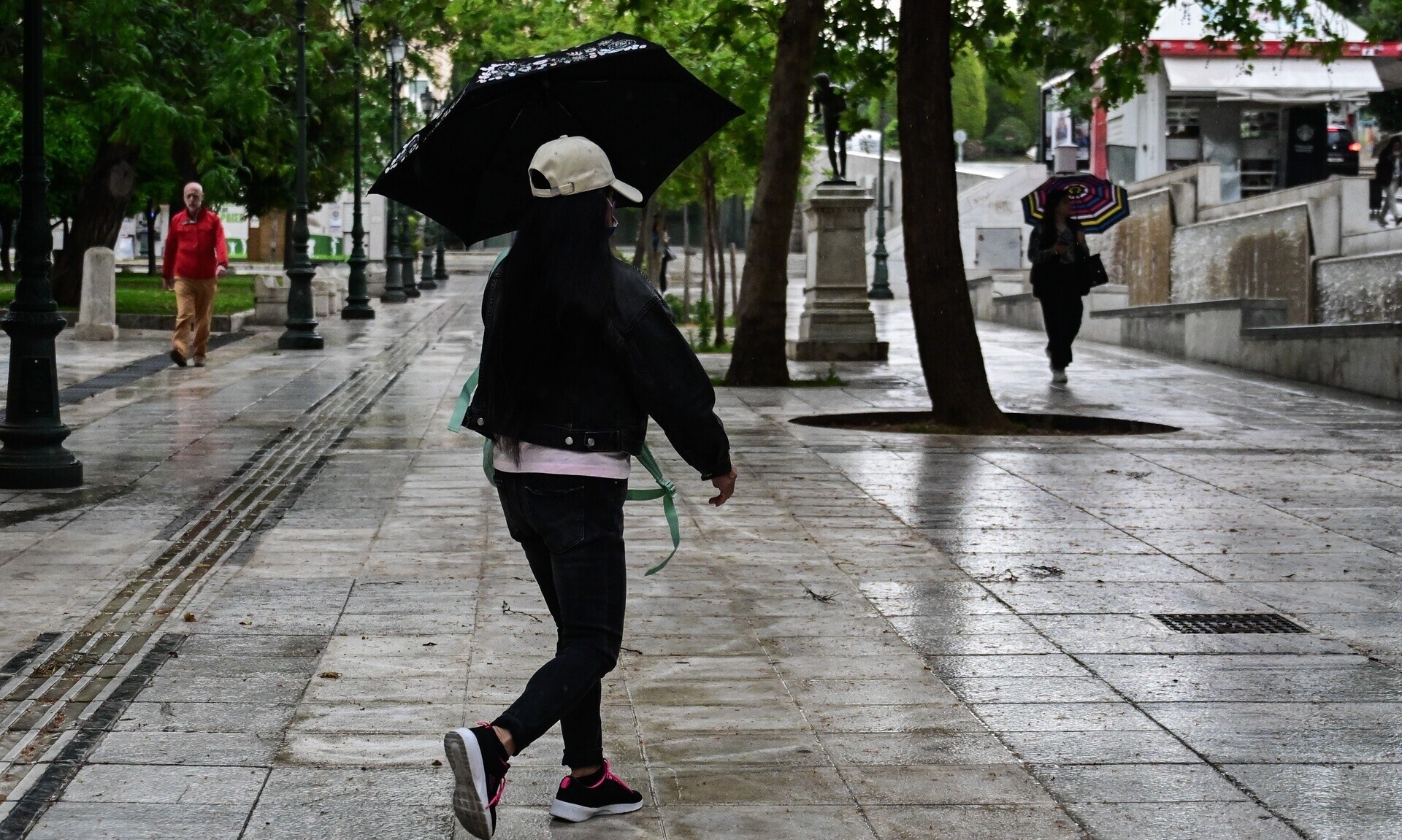 Καιρός: Καλοκαίρι τέλος λέει ο Μαρουσάκης - Πότε έρχεται «ψυχρή λίμνη» με καταιγίδες