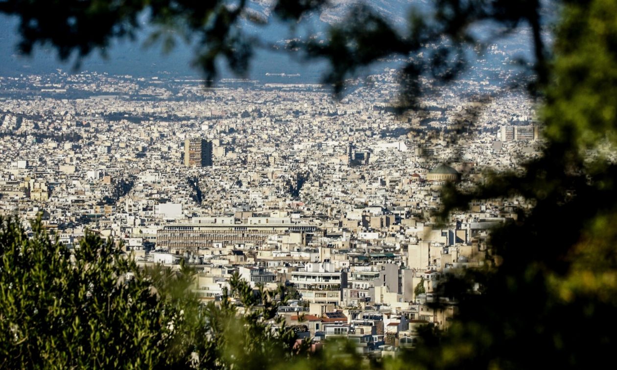 Αρχίζει η υποβολή αιτήσεων για τη διάθεση κατοικιών στην Αθήνα του προγράμματος «Κάλυψη»